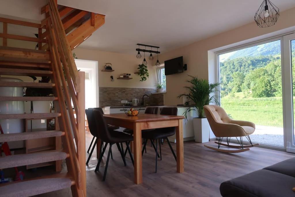 Holiday Home Dreams Кобарид Екстериор снимка