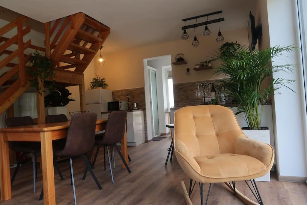 Holiday Home Dreams Кобарид Екстериор снимка
