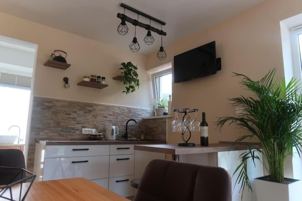 Holiday Home Dreams Кобарид Екстериор снимка