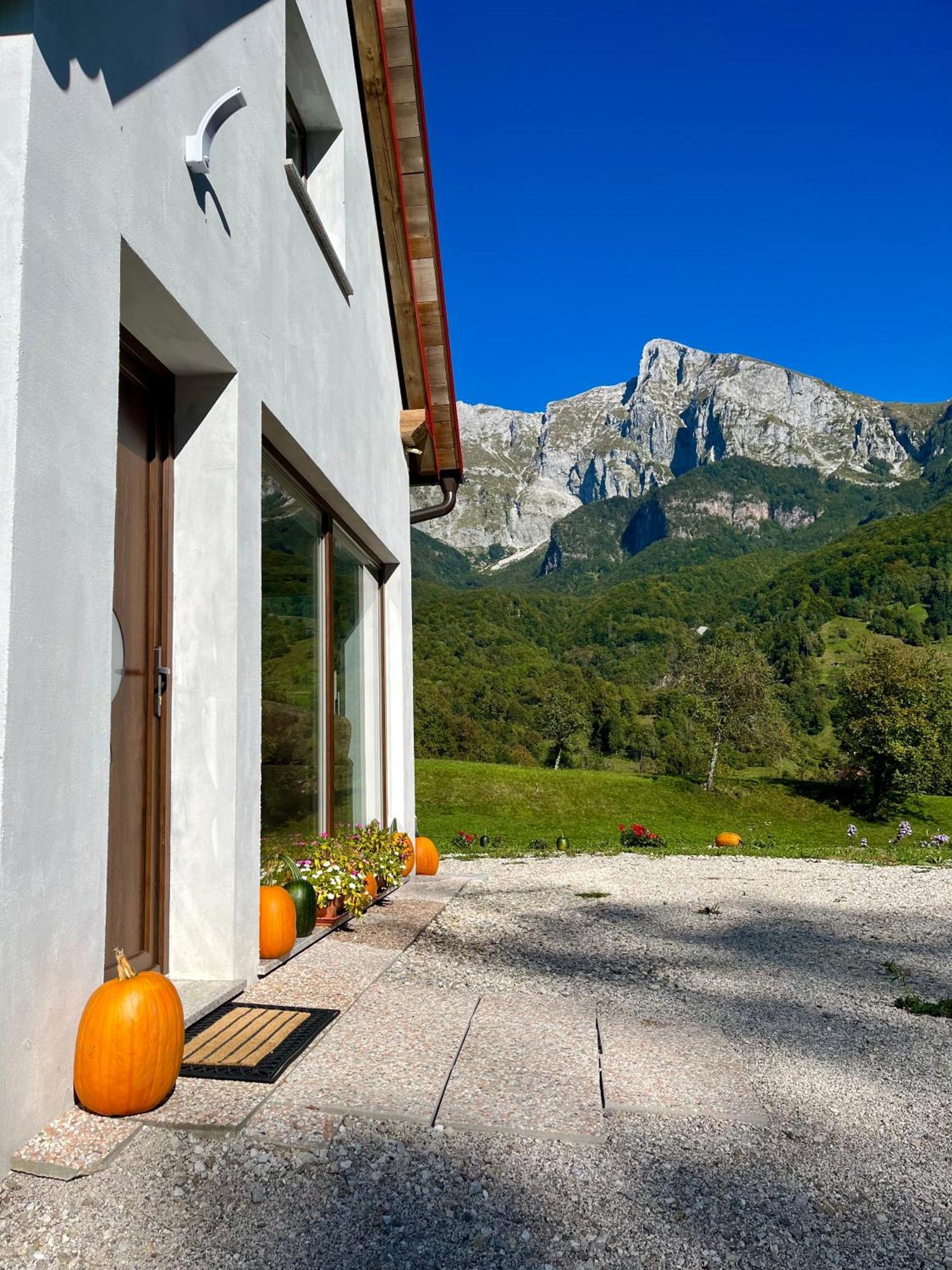 Holiday Home Dreams Кобарид Екстериор снимка